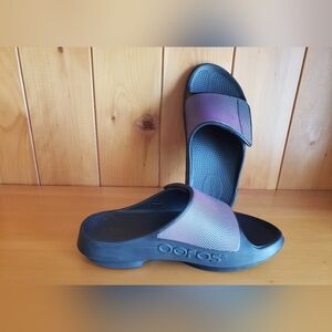 Oofos Slip-ons